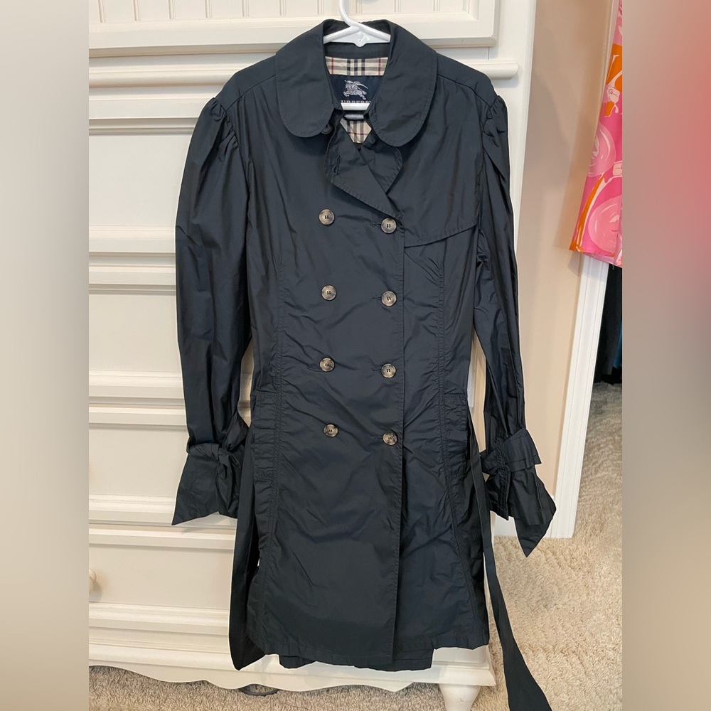 Burberry girls trench coat size 10 vguc